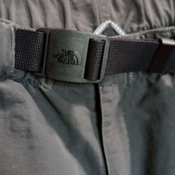The North Face Mens Cargo Shorts Belted Lightweight Dark Gray Size Medium - Picture 8 of 16